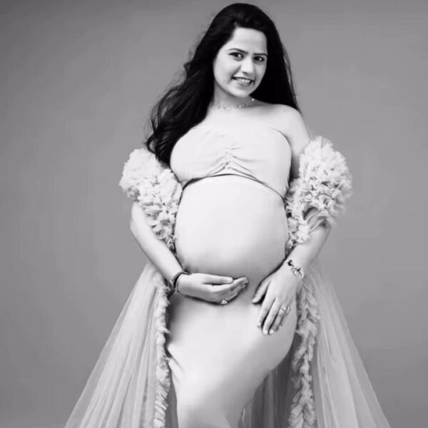 Top 5 Elegant Maternity Gowns on Rent for Stunning Photoshoots - Image 3