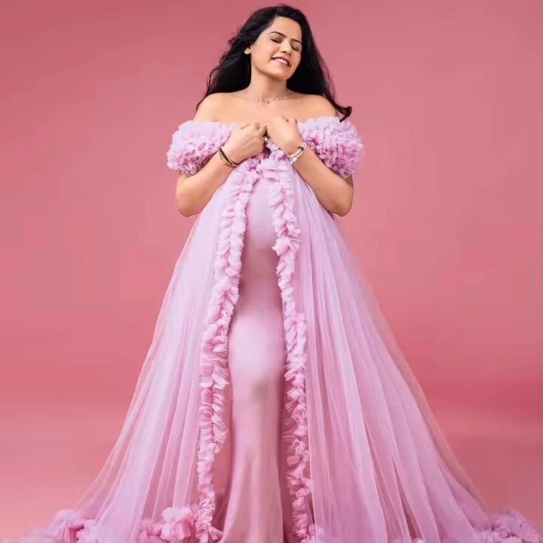 Elegant baby pink Maternity Gown on Rent in Udaipur from Fancyano