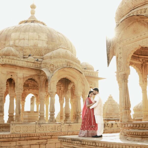 Matching Couple Dresses on Rent in Udaipur - Image 4