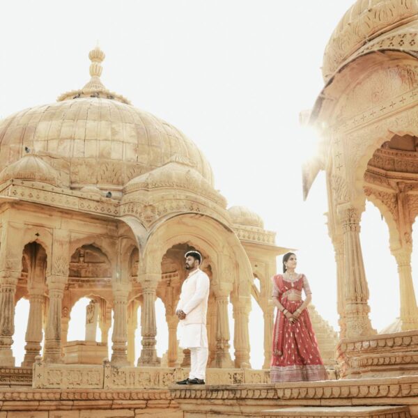Matching Couple Dresses on Rent in Udaipur - Image 2