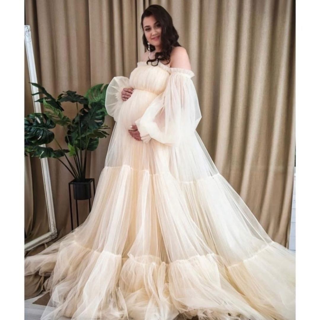 White maternity gown rental for baby shower gown celebration in Udaipur – Fancyano