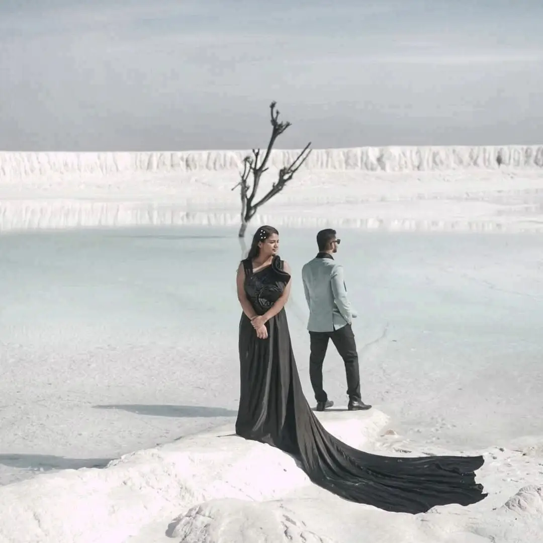 Pre-wedding photoshoot dresses on rent in udaipur