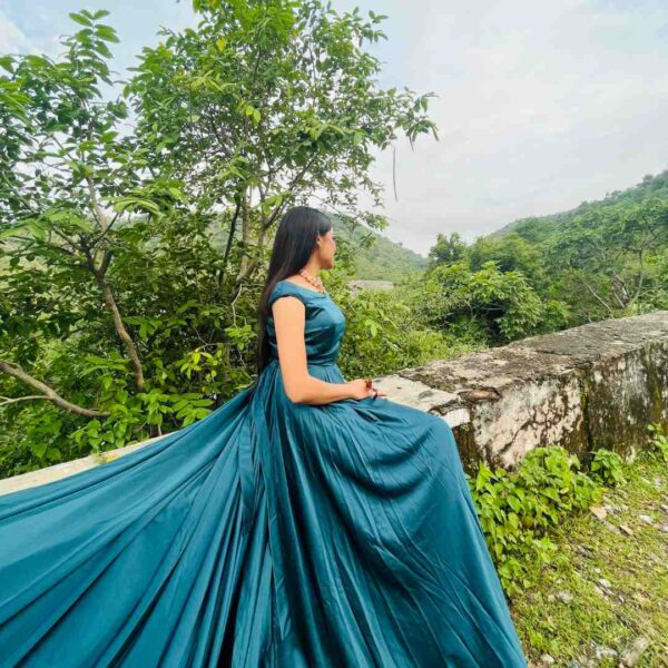 Top 1 Stunning Pre-Wedding Green Gown on Rent - Image 2
