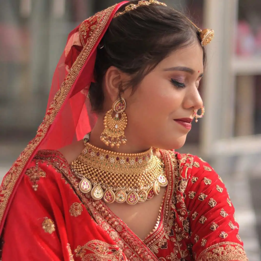 Stunning Bridal Lehengas on Rent to Make You Feel Like a Queen - Image 5