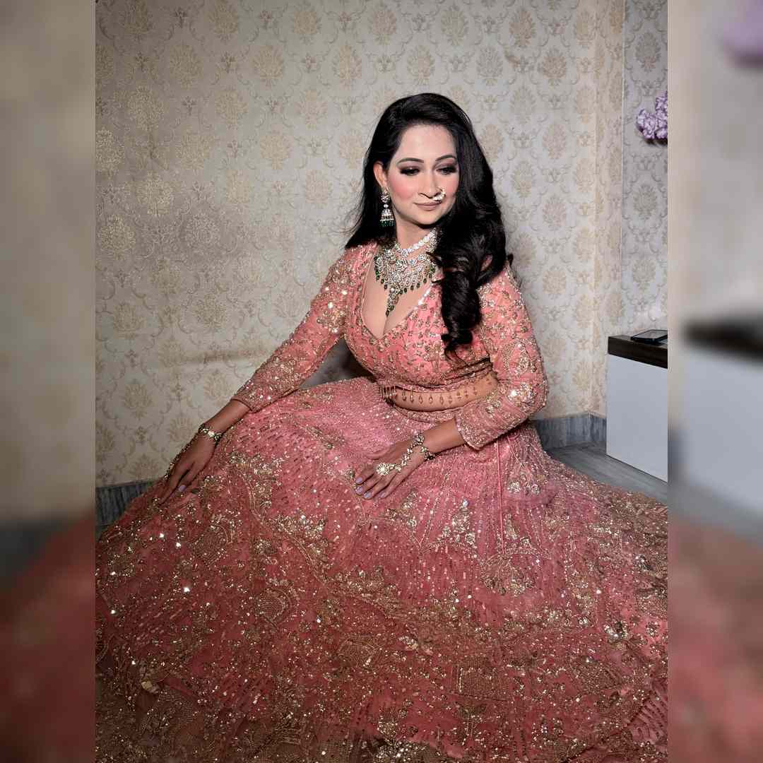 Golden Hand Work Lehenga on Rent in Udaipur – Fancyano Bridal Collection