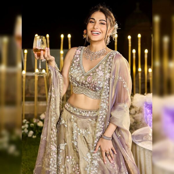 Top 1 Grey Tissue Lehenga on Rent – Elegant & Modern Bridal Style - Image 3