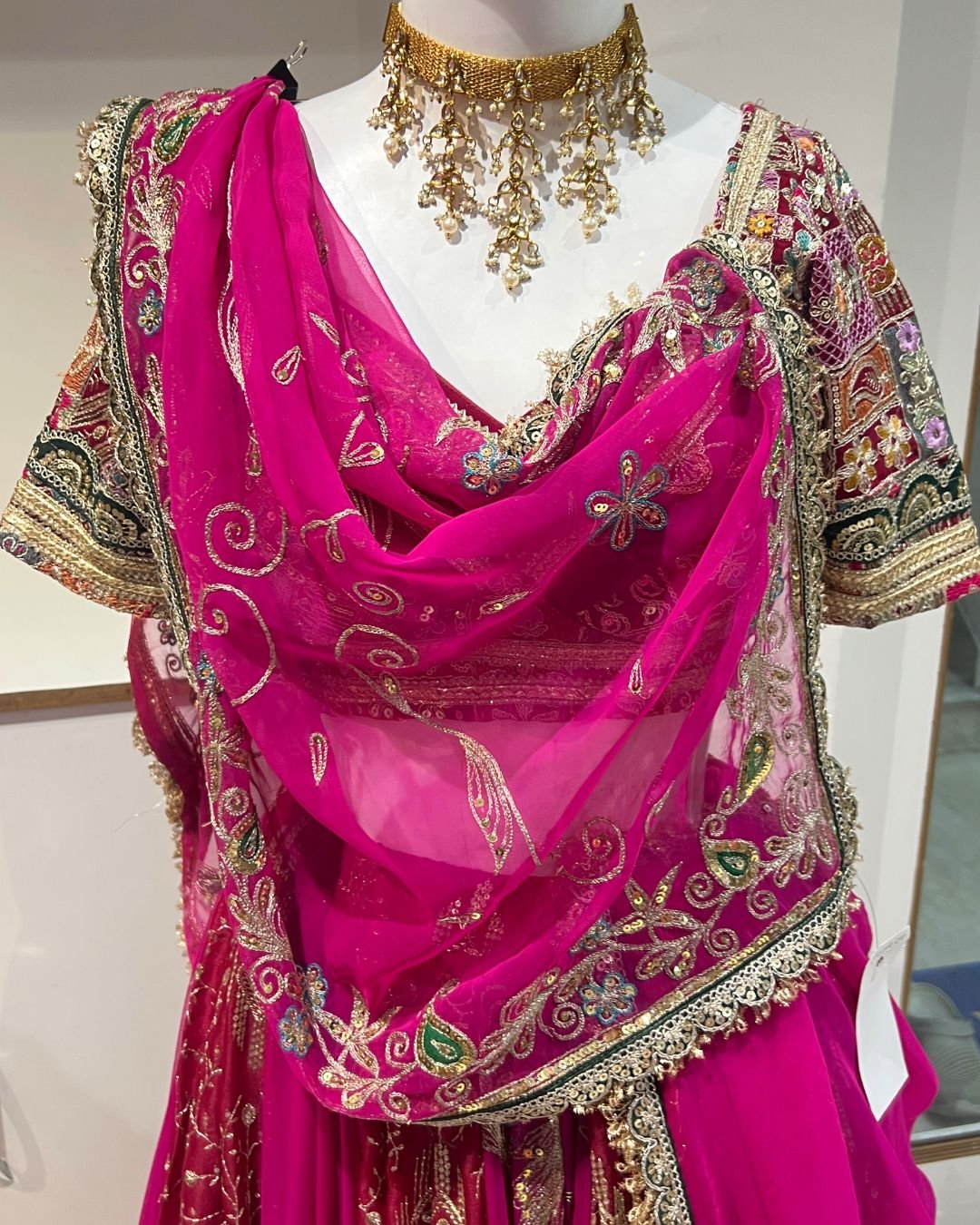 Elegant Marwadi chaniya choli rent in Udaipur for weddings and traditional festive celebrations