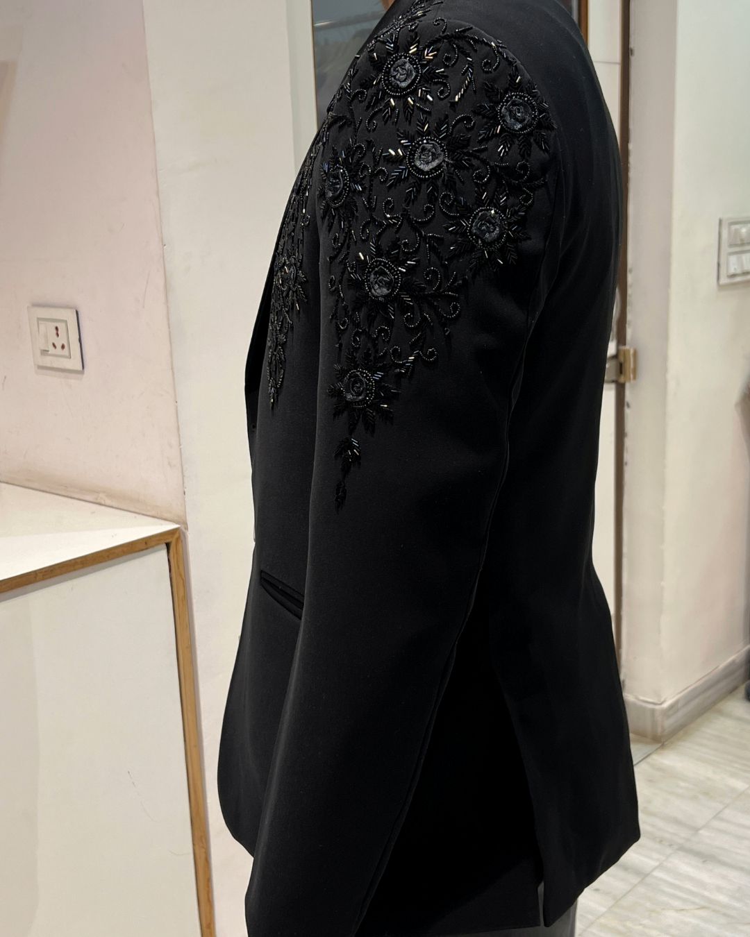 Royal 3 Piece Suit Wedding Groom – Premium Groom Suit Rental in Udaipur - Image 2