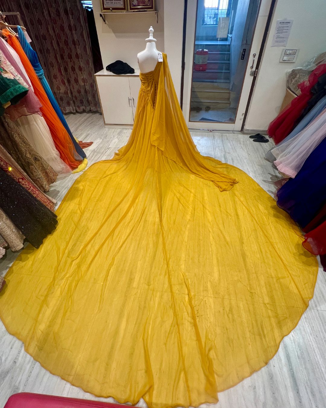 Best Trail Gown Rent Shop in Udaipur - Image 3