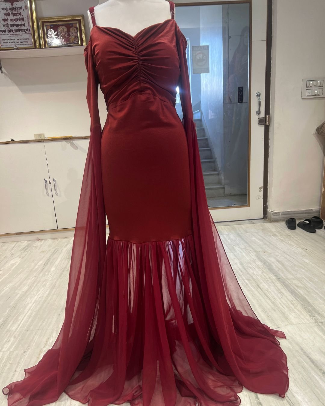 Designer fish cut gown rent in Udaipur